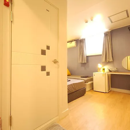 Oyo Myeongdong 5 Lodge Seoul Exterior photo