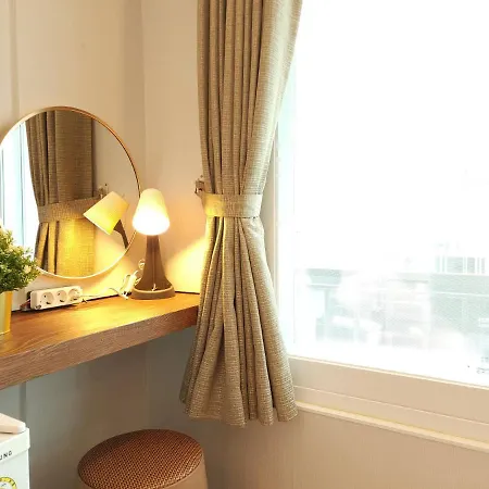 Oyo Myeongdong 5 Lodge Seoul Exterior photo