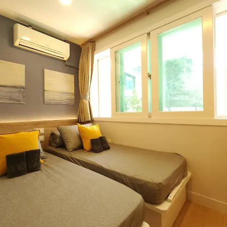 Oyo Myeongdong 5 Lodge Seoul Exterior photo