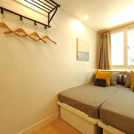 Oyo Myeongdong 5 Lodge Seoul Exterior photo